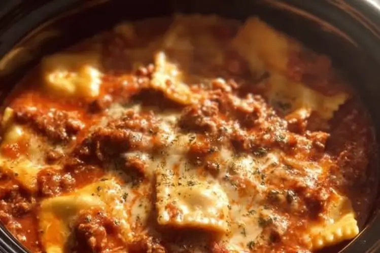 Crockpot Ravioli Lasagna